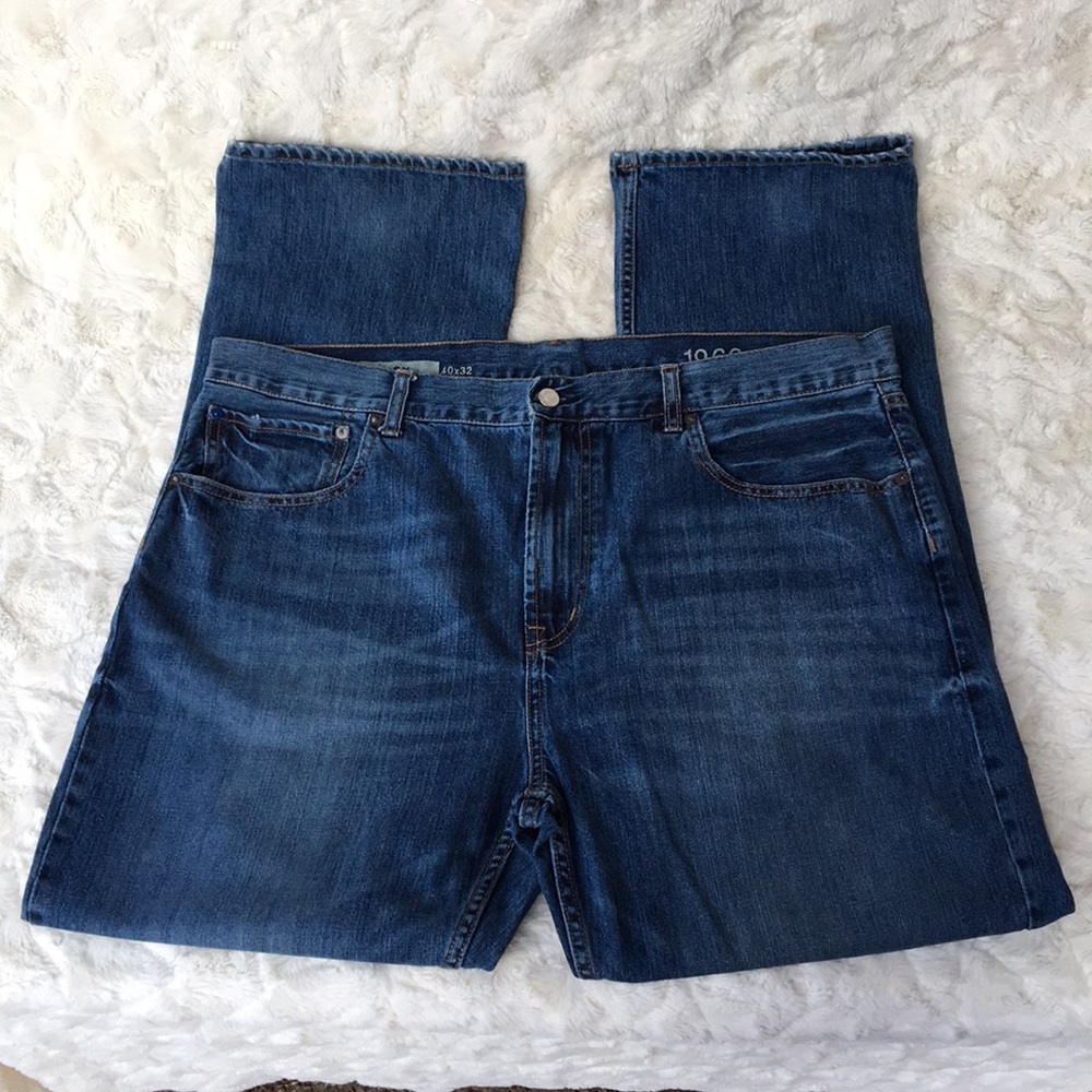 EUC GAP Straight Leg Jeans Sz 40/32